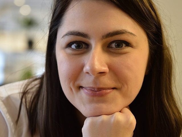 RATB, mașina timpului: În timp ce în străinătate se vorbește despre autobuze dotate cu cele mai noi tehnologii, RATB-ul din București parcurge două stații în 20 de minute