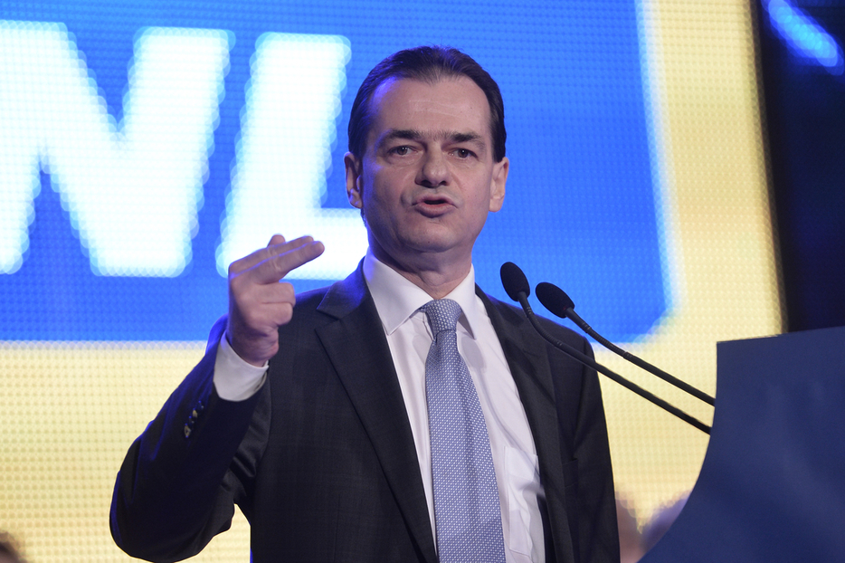 Orban o atacă dur pe Viorica Dăncilă. „Cum să pui premier profesoară de lucru manual? Este pe post de mobilă”
