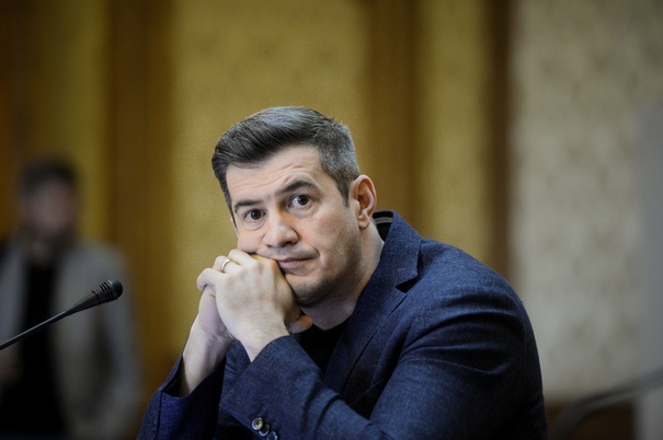 Dragoș Pătraru: fostul director al SRTv, Irina Radu, a fost schimbată deoarece nu a efectuat schimbările cerute de actorii politici aflați la Putere