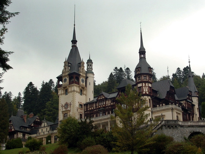 Castele din Transilvania, deschise circuitului turistic. Suma la care se ridică un ”sejur aristocratic”