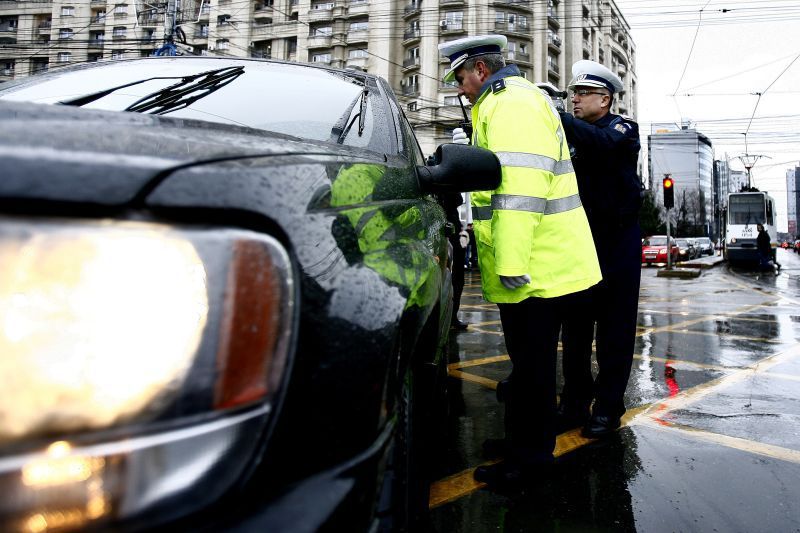 Ce vor păți șoferii care nu înregistrează contractul de vânzare-cumpărare al mașinii, începând cu 20 mai