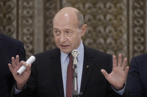 Băsescu face public un DOCUMENT secret al SRI care vizează "Gala Bute": "Arată cum ajungeau la politicieni"