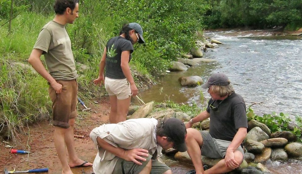 O nouă descoperire de excepție în România la marginea unui râu. Elucidează o parte ASCUNSĂ din istoria noastră