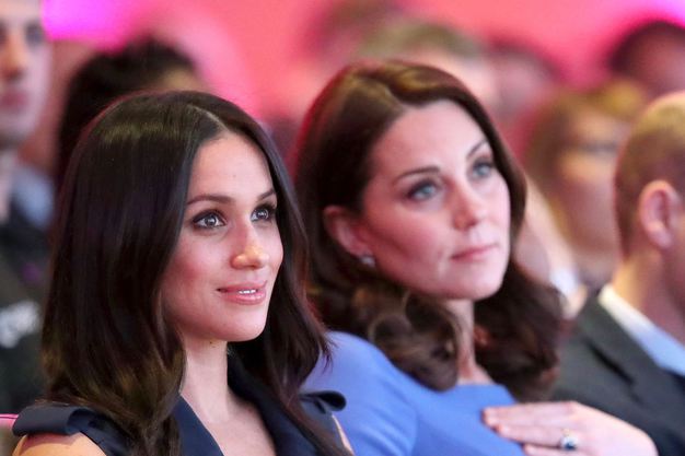Motivul pentru care Meghan Markle trebuie să facă reverență în fața lui Kate Middleton