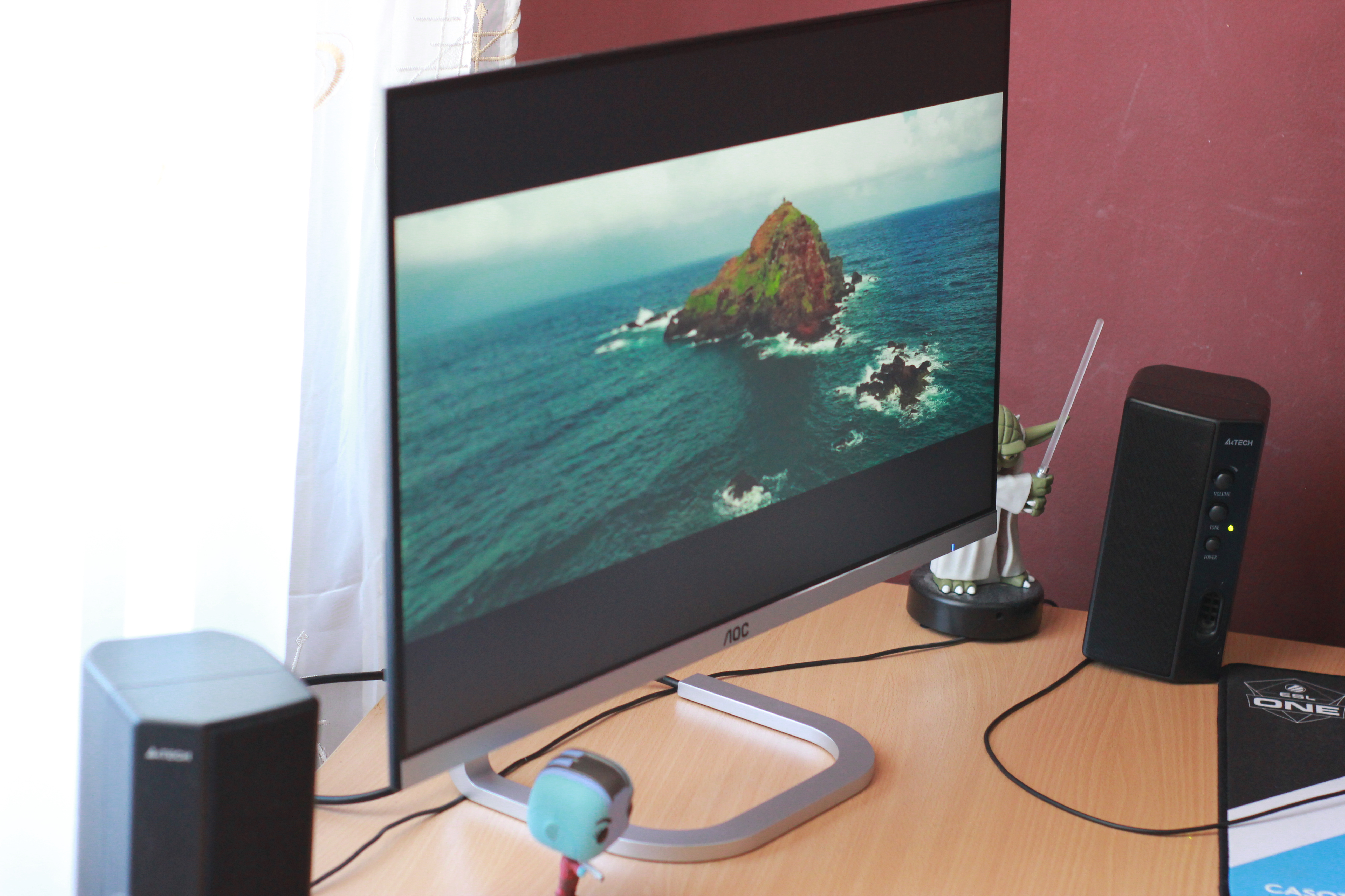 Gadget Review: PDS271, numele frumuseții în rândul monitoarelor - VIDEOREVIEW