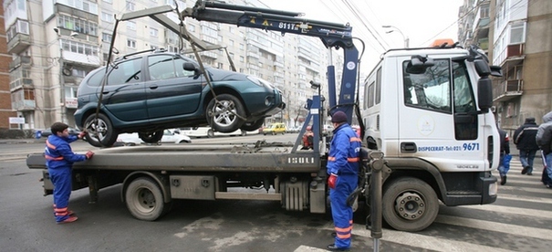 O primărie de sector reîncepe ridicarea mașinilor parcate neregulamentar. La ce valoare se ridică taxa de recuperare