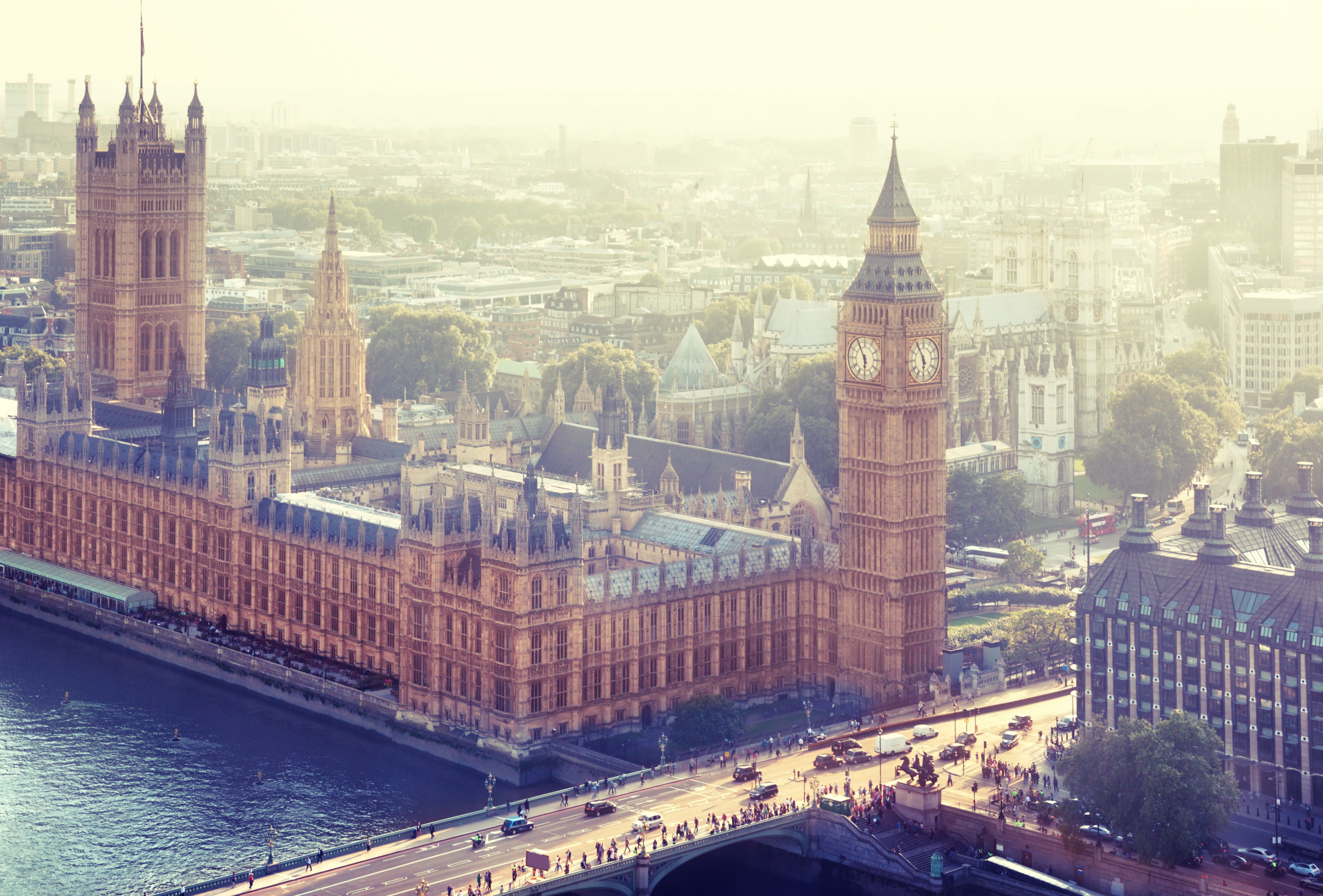 Decizia Marii Britanii: Ce trebuie să facă românii pentru a rămâne în țară și după despărțirea britanicilor de Uniunea Europeană