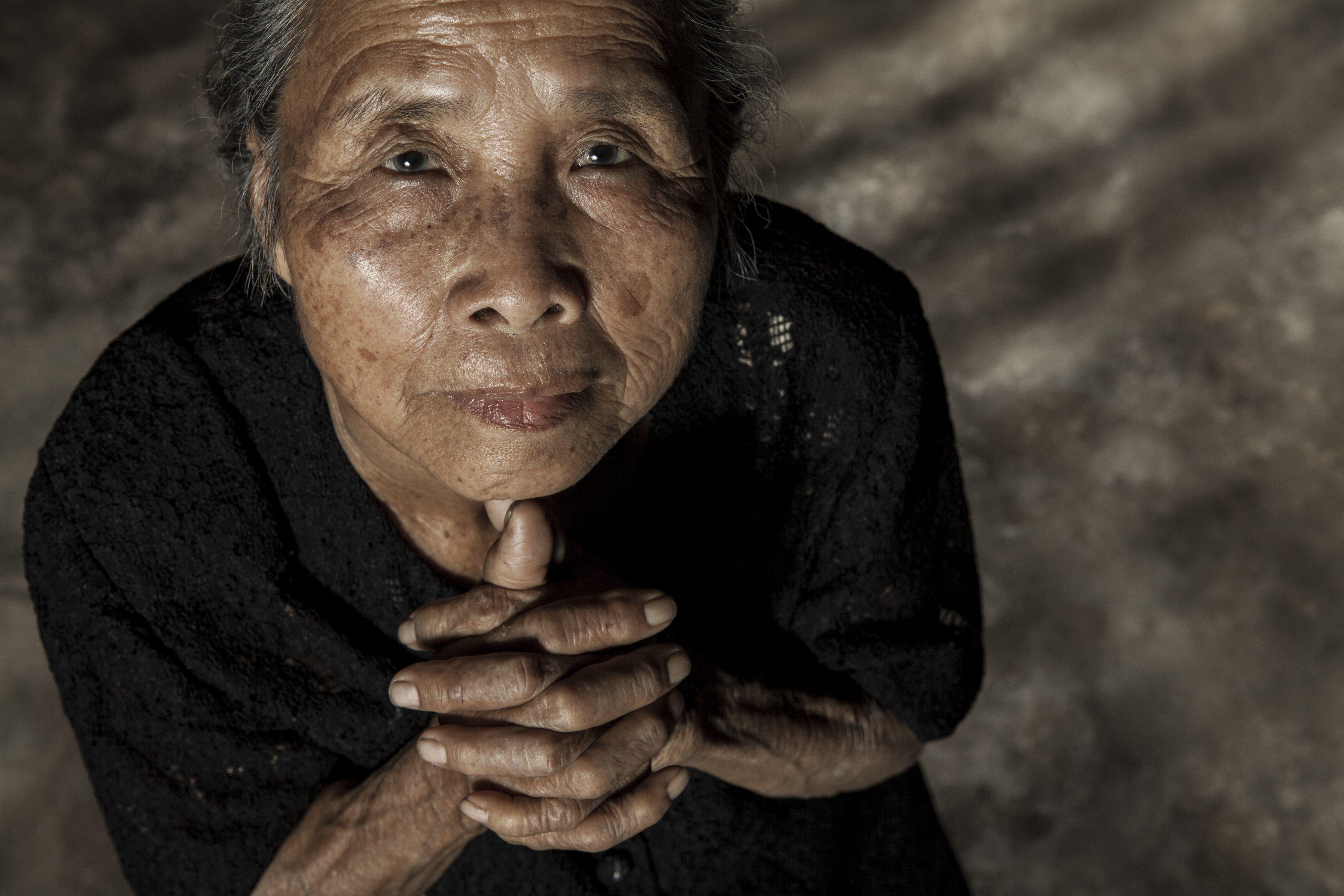 Povestea uluitoare a mamelor singure din Japonia, unde 60% dintre femei au contracte de muncă part-time și câștigă cu 30% mai puțin decât bărbații. Multe mame își cresc copiii în sărăcie