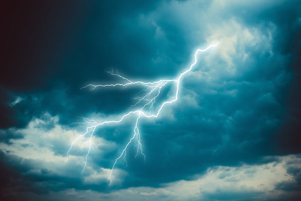 ALERTĂ METEO de furtuni pentru sudul și centrul țării. Cantitățile de apă vor depăși chiar și 40 l/mp