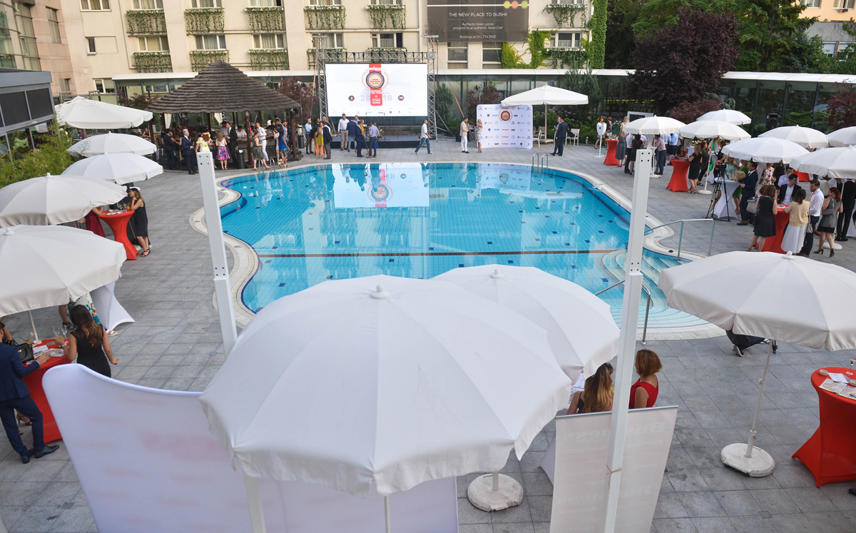 Gala premiilor Business Magazin pentru Tineri Manageri de Top. Zece tineri manageri au fost premiați în cadrul evenimentului - GALERIE FOTO