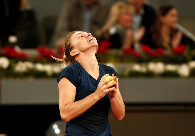 RĂSTURNARE de situație: Reacția ULUITOARE a românilor după ce Simona Halep a fost IRONIZATĂ de cea mai populară revistă franceză. În numai câteva minute s-au mobilizat și a devenit VIRAL