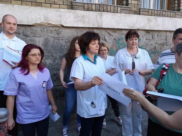 Proteste la Cluj: Tehnicienii radiologi și moașele de la Spitalul Județean amenință cu demisia în masă