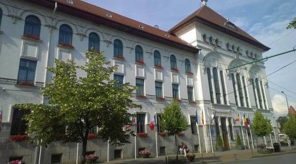 Cât de bogați sunt acum cei care conduc primăria unuia dintre cele mai orașe din România