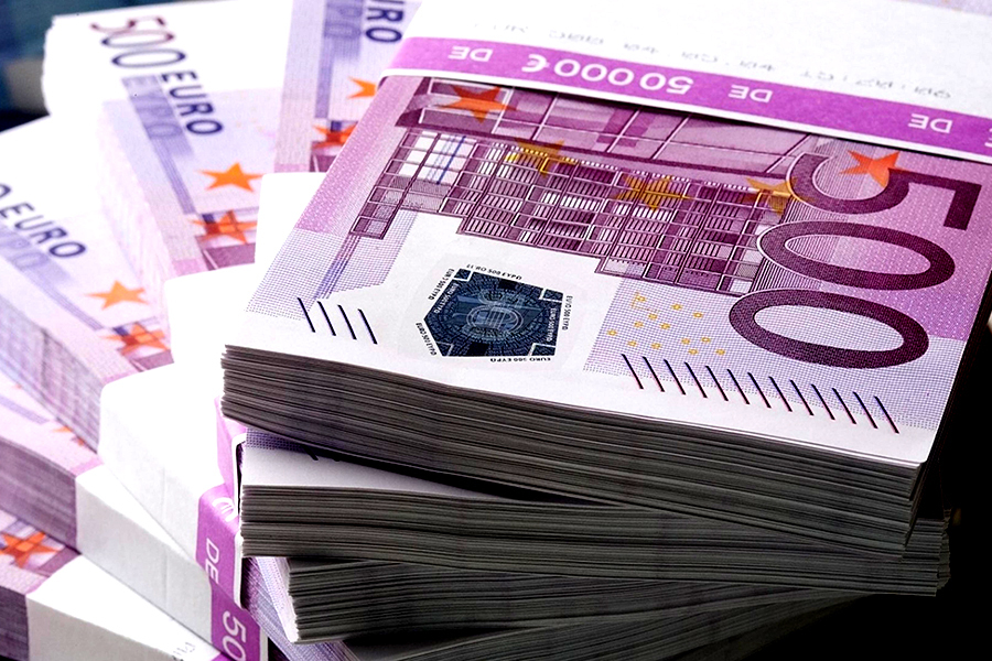 Una dintre cele mai mari bănci ne invață ce să facem cu banii pentru a ne păzi de inflația tot mai mare