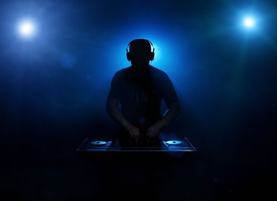 O mare bancă a numit un DJ în funcția de director executiv