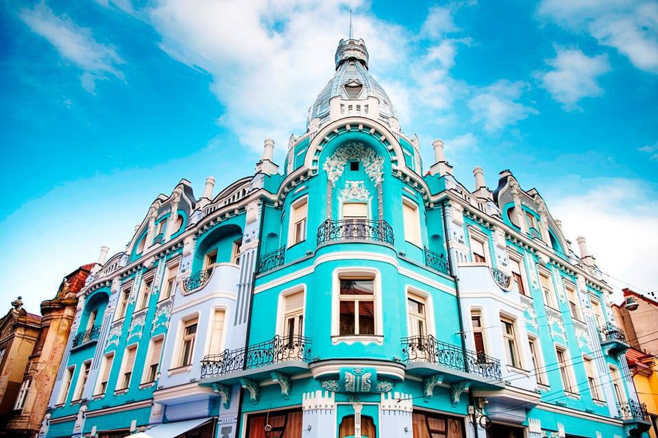 O lecție pentru toate orașele mari: Un palat din România a fost restaurat și arată superb. „Și-a recăpătat strălucirea de odinioară"