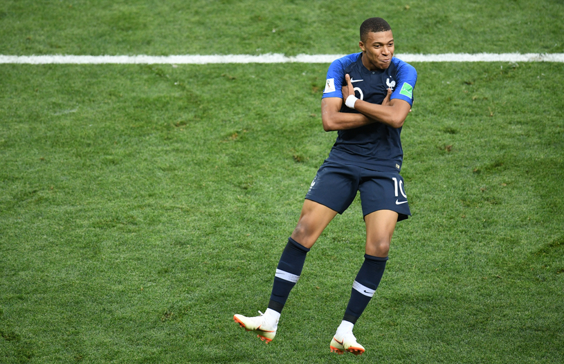 "Allez les Bleus". Franța e noua campioană mondială după o finală electrizantă, în care s-au marcat 6 goluri