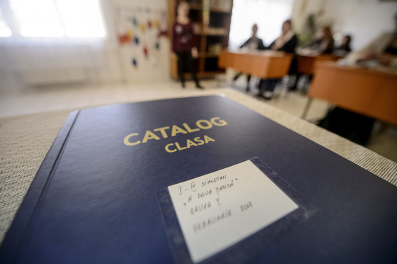 Ministerul Educației vrea ca profesorii din învățământul preuniversitar să muncească în regim de plată cu ora