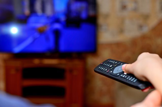 Netflix și Amazon au atras pentru prima dată în istorie mai mulți clienți decât televiziunile în Marea Britanie