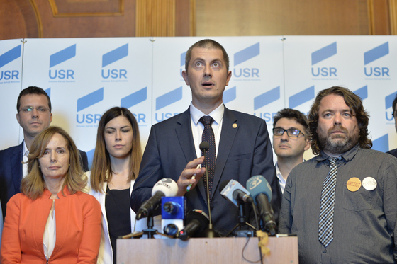 USR "forțează" un referendum pe Justiție