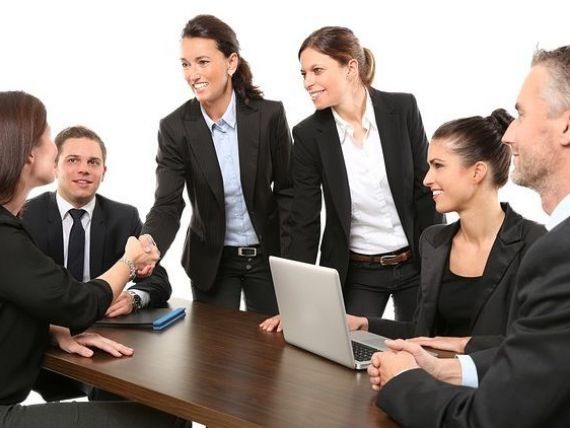 Compania în care angajații vor lucra doar 4 zile pe săptămână, pe aceleași salarii. “Productivitatea a crescut, nivelul de stres a scăzut”