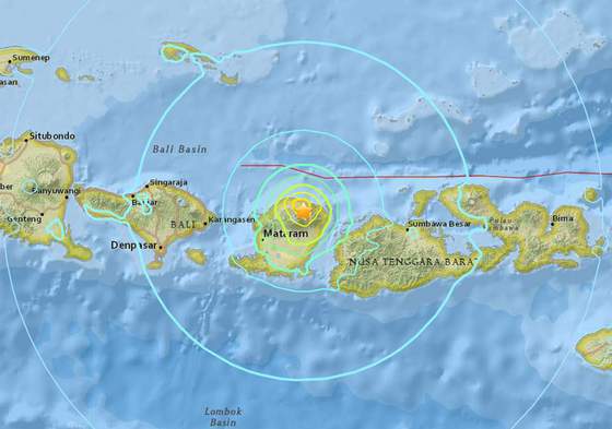 CUTREMUR puternic în Indonezia | Seismul cu magnitudinea de 6,4 grade a lovit insula turistică Lombok: Cel puțin 10 oameni au murit