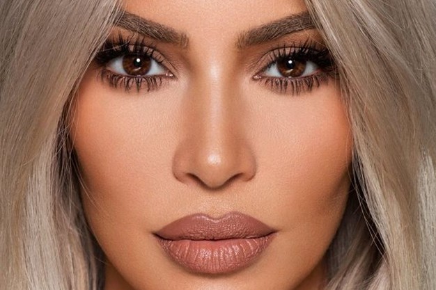 Cum a câștigat Kim Kardashian 5 milioane dolari în 5 minute!