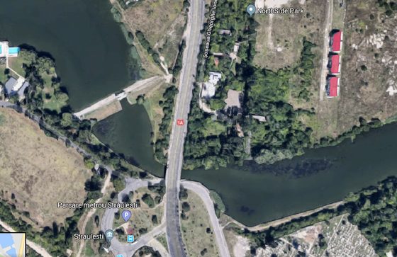 Primăria vrea să repare Podul Străulești, la peste trei luni de când o parte a acestuia s-a prăbușit
