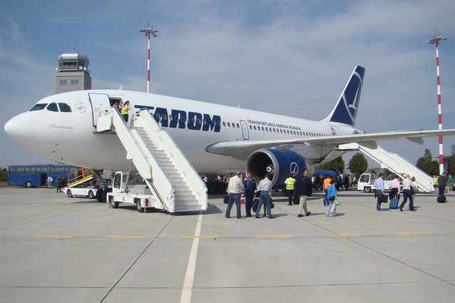 Tarom a ajuns la un acord cu Boeing pentru achiziția a cinci aeronave 737 Max 8