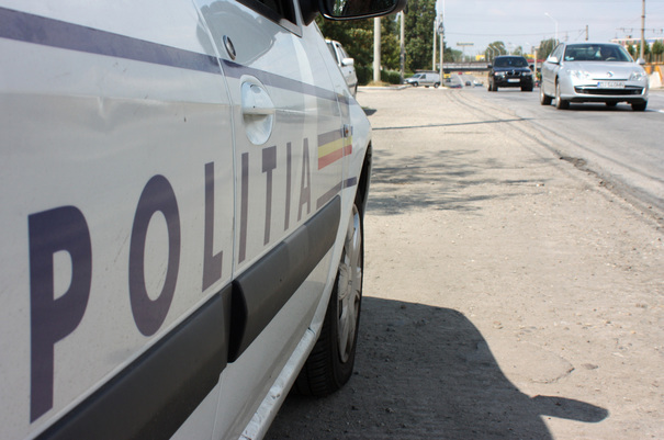 Trafic blocat de aluviuni, pe un drum național din județul Suceava