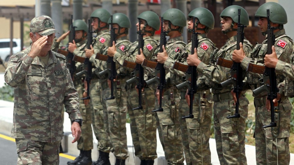 A doua armata din NATO ameninta ca trece de partea RUSILOR. Gestul care i-a infuriat