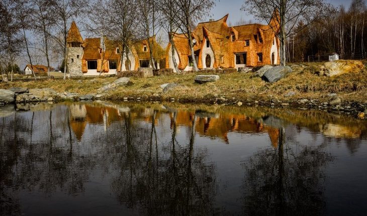 Cum arată „castelul de basm” din România care i-a impresionat pe englezii de la BBC - GALERIE FOTO