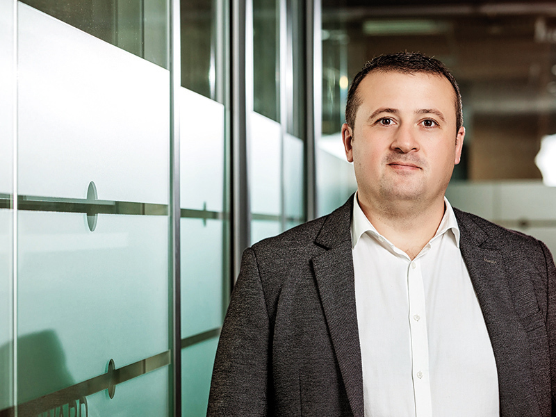 Tineri manageri de top 2018: Cosmin Nan, sales director project partners, Schneider Electric România
