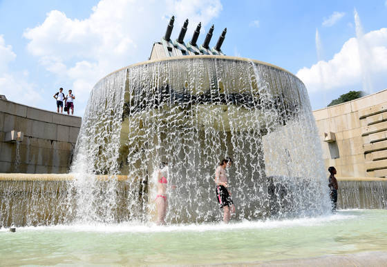 Temperaturile în sud-vestul Europei ar putea depăși în acest weekend pragul de 48 de grade Celsius/ MAE a emis atenționări de călătorie