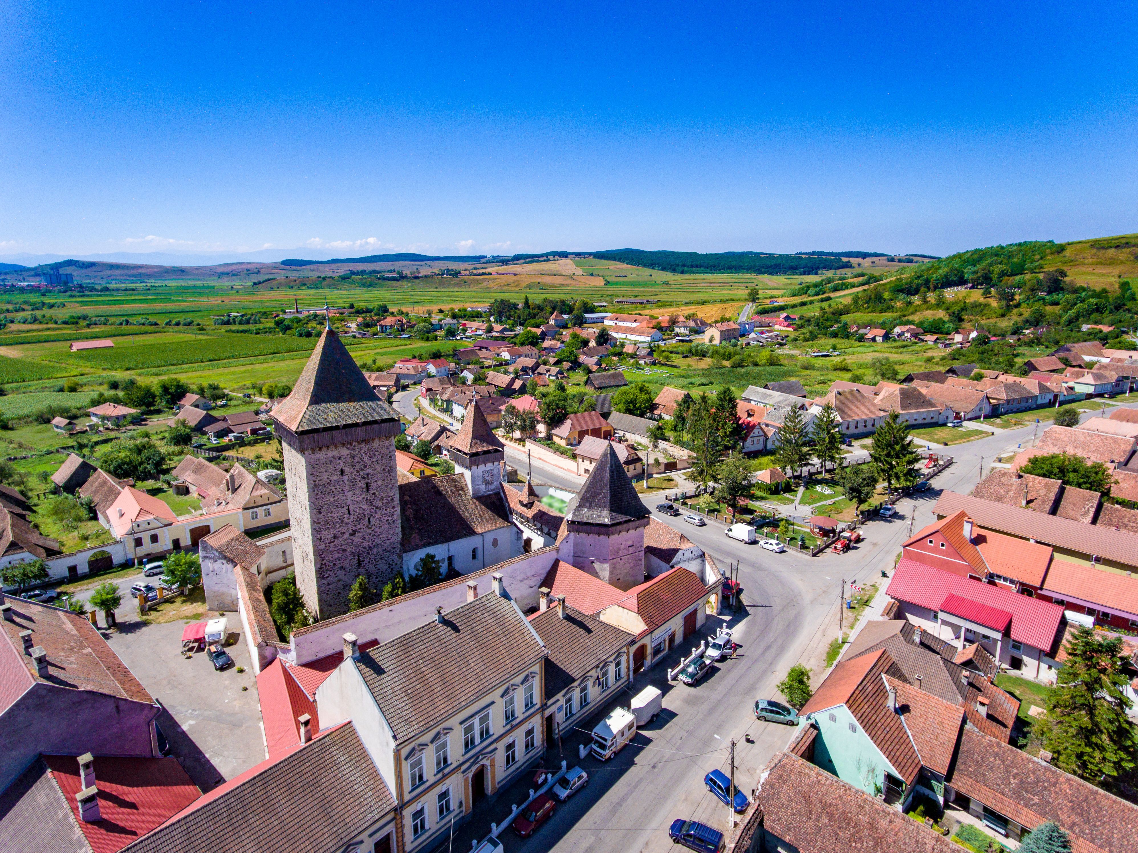 Cele mai frumoase sate din Transilvania, pe care trebuie să le vizitați măcar o dată în viață. Veți petrece o vacanță de vis. Galerie FOTO