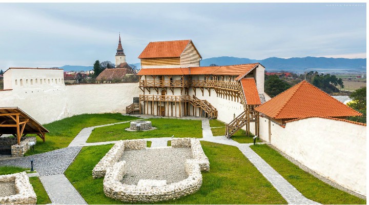Incă o cetate din România a fost restaurată în totalitate. Programul de vizitare și cât costă intrarea