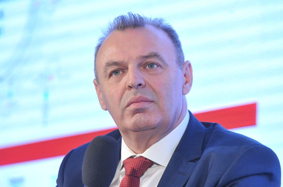 Lucian Șova, ministru al Transporturilor : Nu am văzut pe șantiere un excavator cu etichetă de multinațională