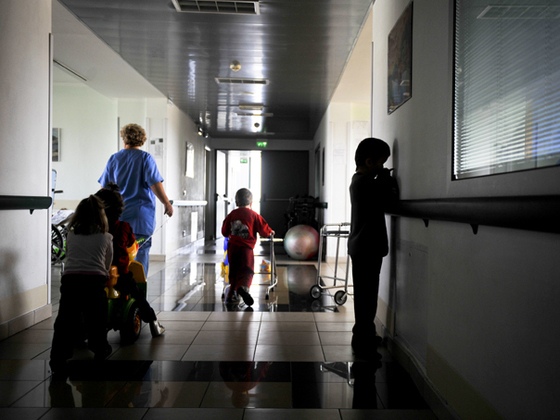 O mamă din Cluj acuză un medic pediatru de ceva SCANDALOS. Femeia a făcut reclamație la poliție