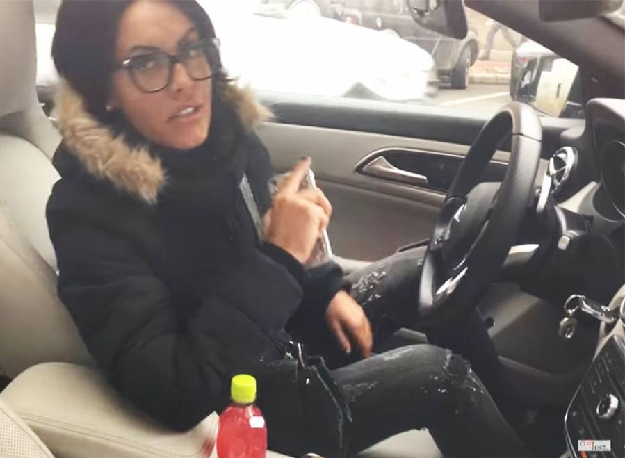 De ce a fost iertată o vedeta porno din Zalău de procurori chiar daca a condus un Mercedes neinmatriculat și a incercat să intimideze un polițist