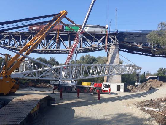 Circulația feroviară pe Viaductul Cârcea a fost redeschisă după aproximativ o lună de la accidentul de tren