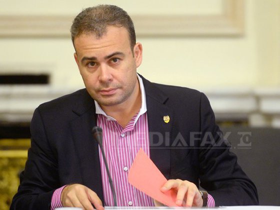 În plin SCANDAL, care îl are în centru pe Vâlcov, Ministerul Muncii face un control CONTROVERSAT. Decizia va mânia foarte mulți oameni!