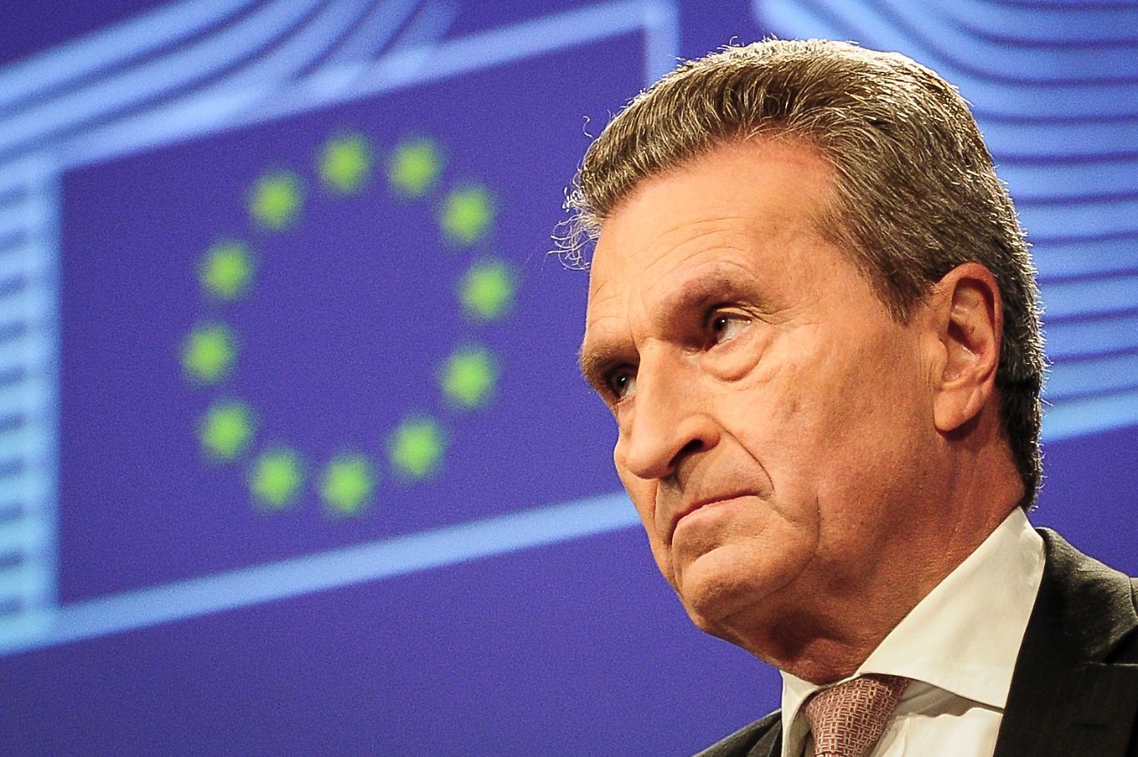 Comisarul european pentru Buget acuzatii fără precedent : Unele țări din Europa, printre care și România, vor să DISTRUGĂ proiectul UE
