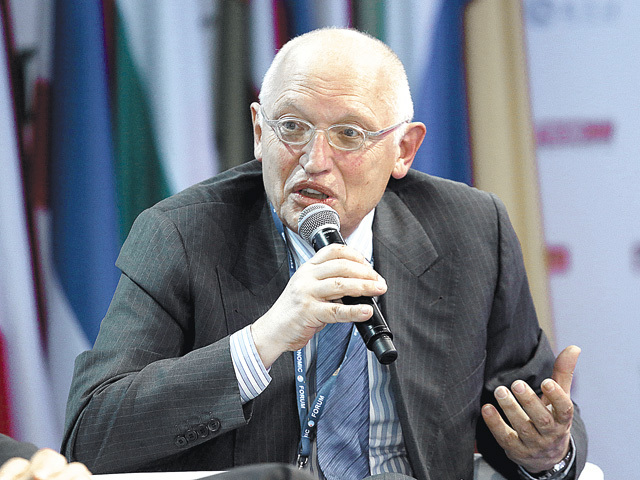 Günter Verheugen, fostul comisar european pentru extindere: Nu cred că ar trebui să privim piața muncii din UE ca pe un magazin închis