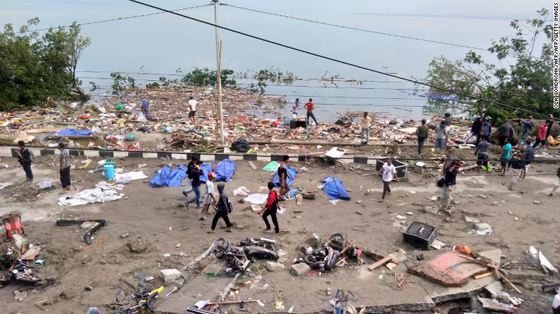 MIRACOL în Indonezia: Echipele de salvare se luptă să scoată din ruine un supraviețuitor, la o săptămână după seism