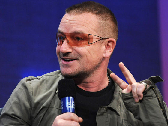 De ce patru staruri POP, printre care Bono și Pharrell Williams, dedică un album muzical...unei pisici moarte