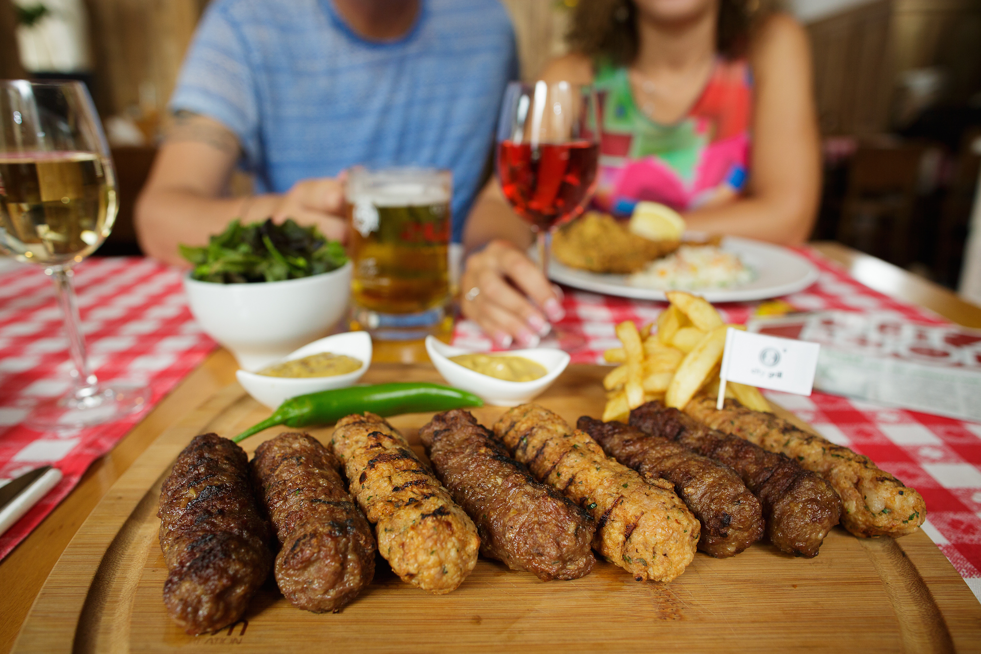 Studiu Grup City Grill: Mâncarea tradițională românească, preferată de 66.2% dintre bucureșteni
