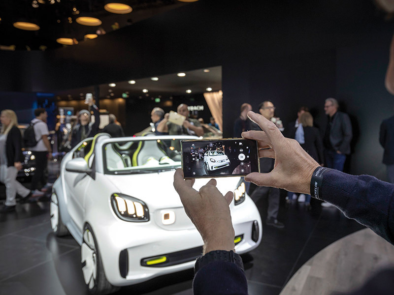 Ce a adus nou salonul auto de la Paris - VIDEO