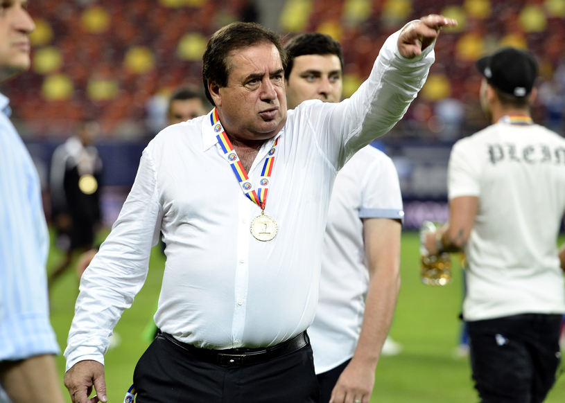 Al treilea cel mai bogat român a "șters" un oraș întreg: "Șmecherul, nemernicul, parvenitul ăsta a distrus tot! Tot!" Dezvăluiri incredibile, în direct