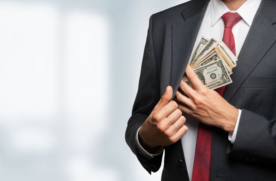 Comisie: Acuzații de evaziune fiscală scapă de urmărirea penală, dacă achită prejudiciul plus 20%/ Teodorovici: Este o primă măsură