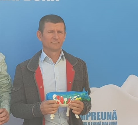 Ovidiu Onișor, un fermier cu 250 de vaci din Cluj: Nu cred în cooperative. Poate următoarea generație să scape de metehnele trecutului și să se asocieze